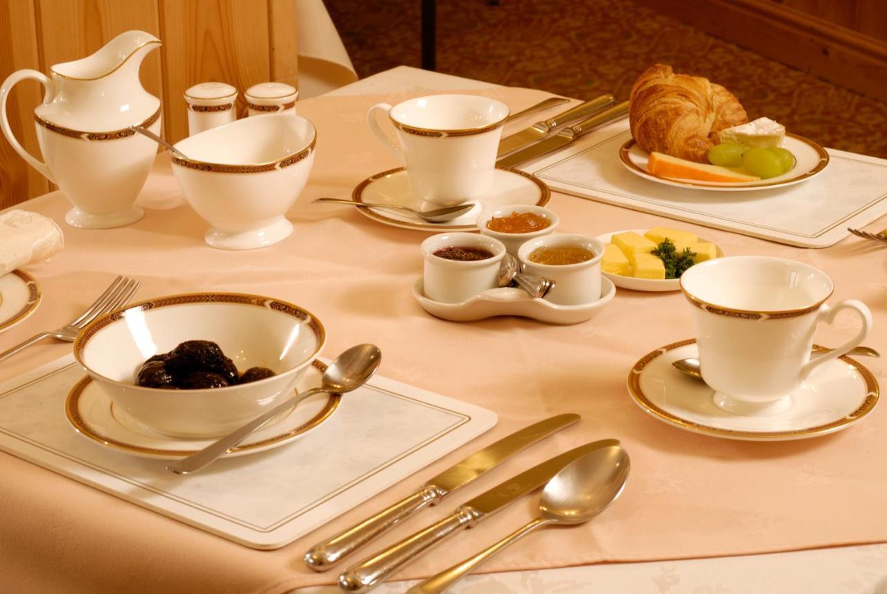 Thornbank House Offering Breakfast And With The Use Of Free Local Health Club Hotel Уиндермер Екстериор снимка